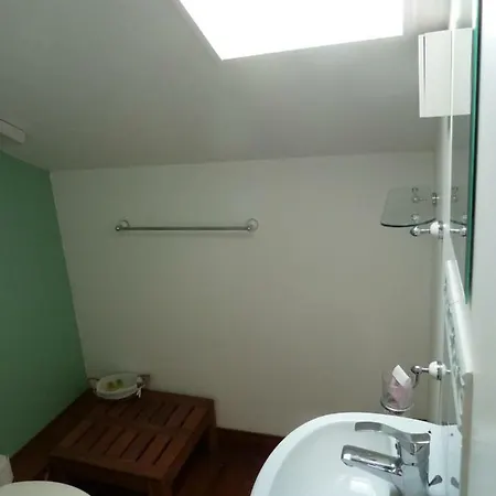 بيت ضيافة Riverstone House *