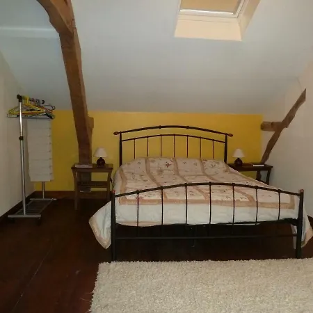 بيت ضيافة Riverstone House *
